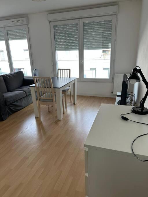 Grand Studio De 37M Carres - Rer Laplace Et Maison Des Examens A 5 Minutes A Pied Аркёй Экстерьер фото